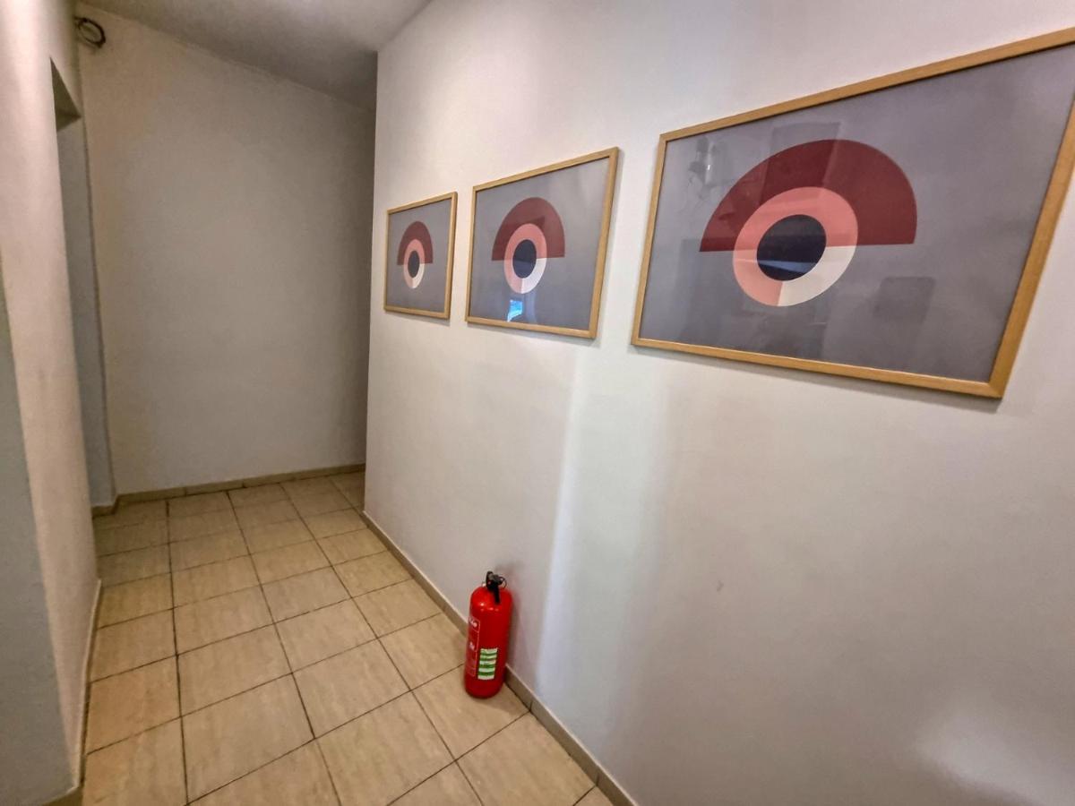 Cozy Apartment In Sofia Center Ngoại thất bức ảnh